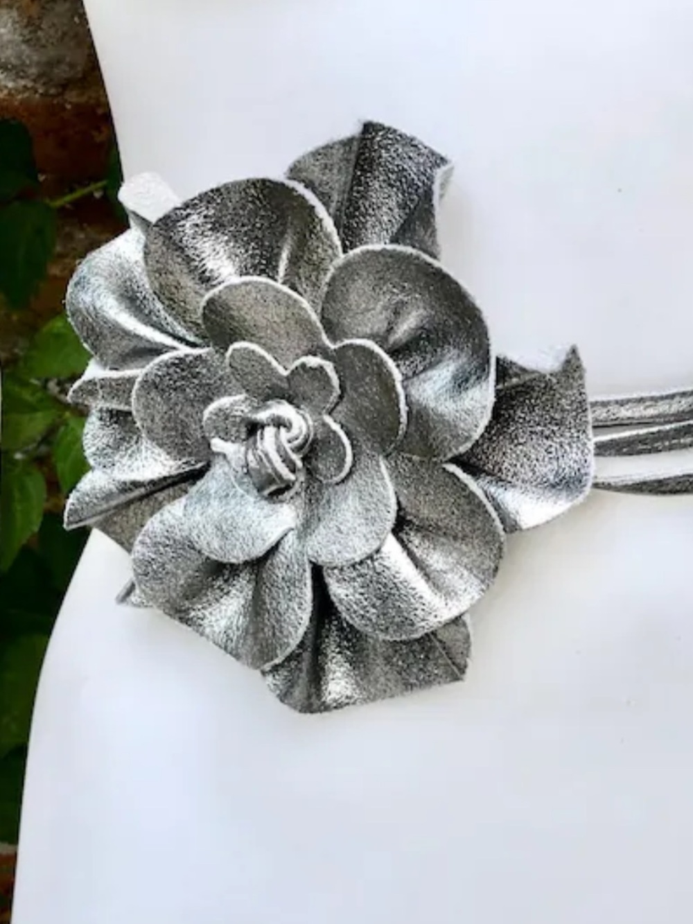 MADE IN ITALY LEATHER FLOWER BELT MULTI LISTING
